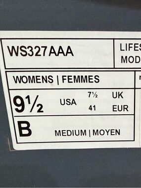 New Balance Black 574 Zipper Lifestyle Sneaker - Size 9.5